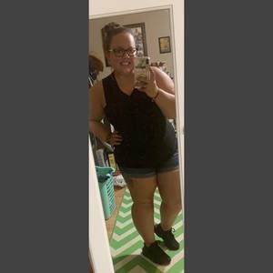 Meet your Posher, Lauren